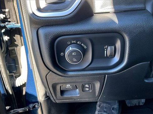 Used 2022 RAM 1500 Lone Star image 16