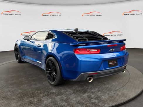 Used 2017 Chevrolet Camaro LT w/ Technology Package RWD image 6