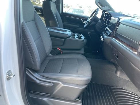 Certified 2025 GMC Sierra 1500 Elevation image 19