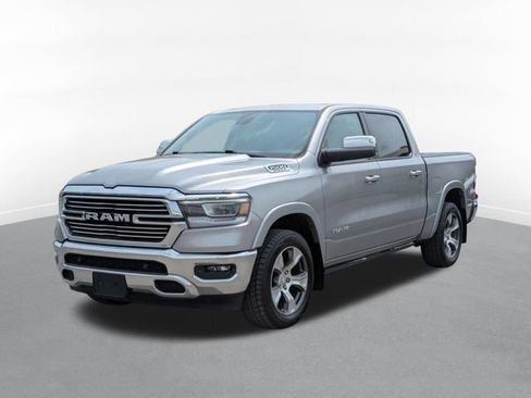 Used 2019 RAM 1500 Laramie AWD/4WD image 5