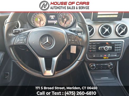 Used 2014 Mercedes-Benz CLA 250 4dr Sdn CLA250 4MATIC image 24
