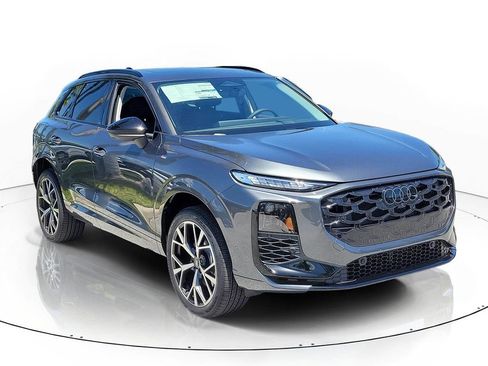 New 2026 Audi Q3 quattro 2.0T AWD/4WD image 1