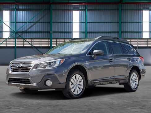 Used 2018 Subaru Outback 2.5i Premium w/ Popular Package #1 AWD/4WD image 1