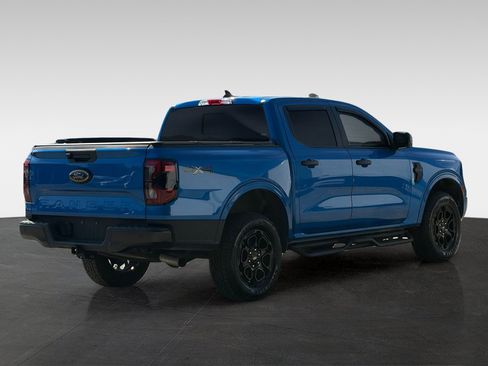 Used 2025 Ford Ranger XLT w/ Black Appearance Package AWD/4WD image 5