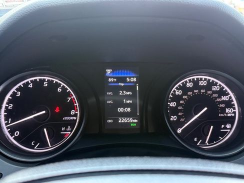 Used 2024 Toyota Camry SE FWD image 9