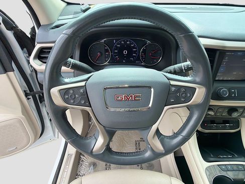 Used 2021 GMC Acadia Denali w/ Denali Technology Package FWD image 38