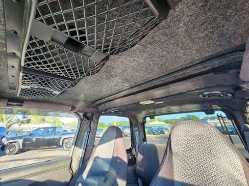 Used 2000 Jeep Wrangler Sport AWD/4WD image 18