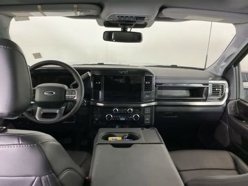 Certified 2025 Ford F350 Lariat w/ Black Appearance Package image 26