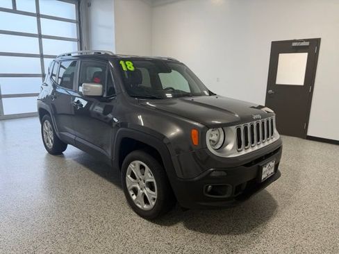Used 2018 Jeep Renegade Limited AWD/4WD image 2