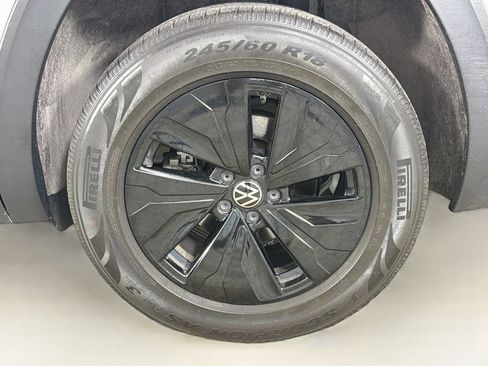 Used 2024 Volkswagen Atlas SE FWD image 33