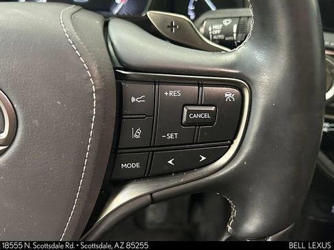 Used 2022 Lexus LS 500 w/ Interior Upgrade Package RWD image 29