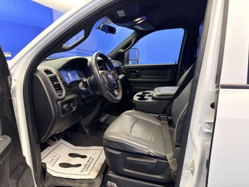 Used 2023 RAM 2500 Tradesman image 12
