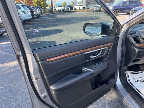 Used 2017 Honda CR-V EX-L image 11