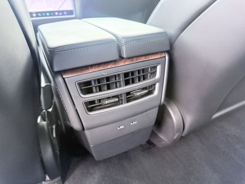 Used 2020 Tesla Model S Long Range image 32