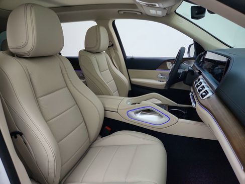 New 2026 Mercedes-Benz GLS 450 4MATIC image 14