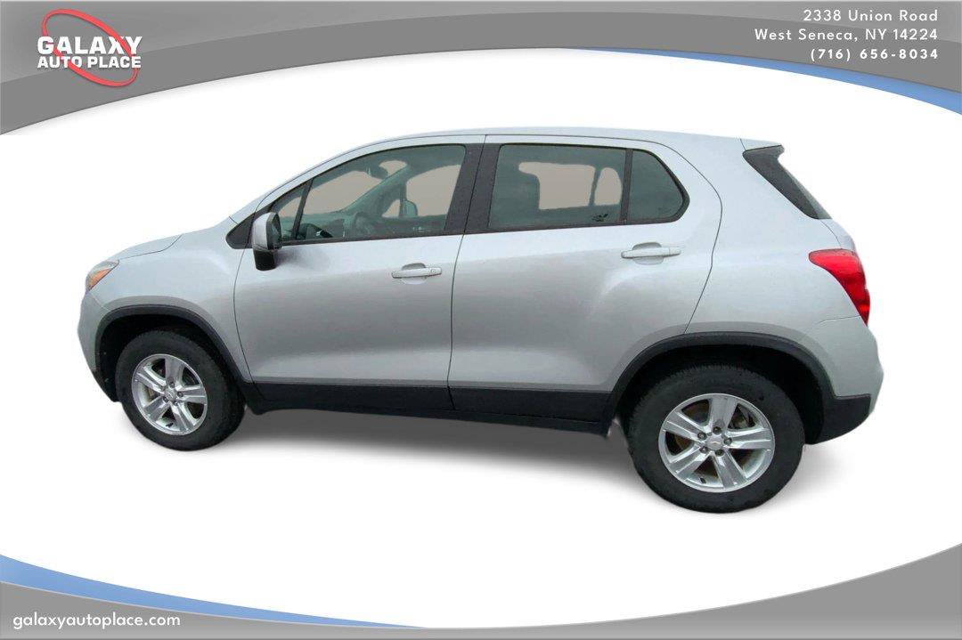 Used 2018 Chevrolet Trax LS AWD/4WD image 8