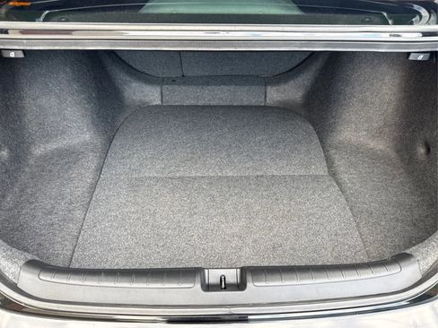 Used 2018 Honda Accord Sport image 13