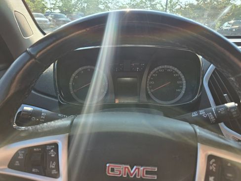 Used 2016 GMC Terrain SLE w/ Technology Package AWD/4WD image 10