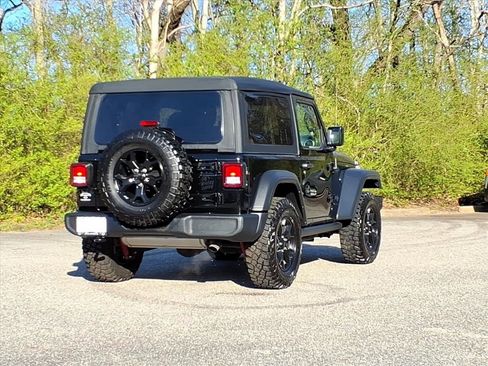 Used 2022 Jeep Wrangler Sport image 9