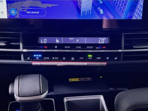 New 2026 Toyota Sienna Limited FWD image 23
