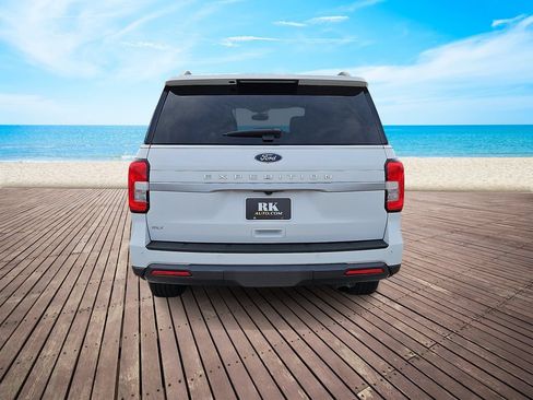 Used 2024 Ford Expedition XLT AWD/4WD image 5
