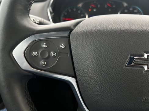 Used 2023 Chevrolet Traverse LT image 22