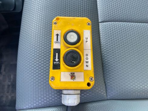 Used 2014 Ford F550 4x4 Regular Cab Super Duty image 25