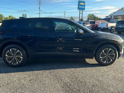 New 2026 Chevrolet Blazer EV LT image 4