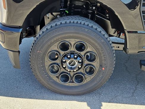 New 2026 Ford F350 Lariat w/ Black Appearance Package AWD/4WD image 17
