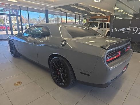 Used 2017 Dodge Challenger SRT Hellcat image 5