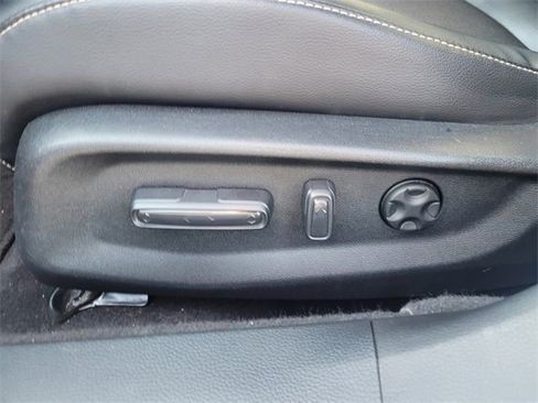 Used 2018 Honda Accord Sport image 17