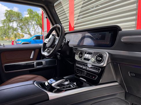 Used 2024 Mercedes-Benz G 63 AMG 4MATIC image 25