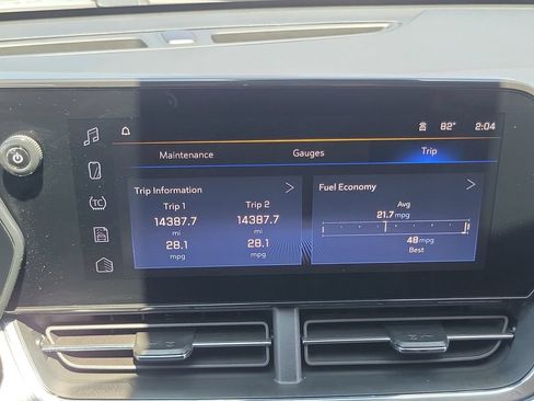 Used 2025 Chevrolet Trax LT FWD image 10