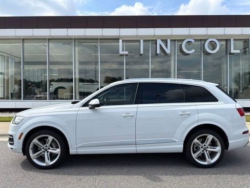 Used 2019 Audi Q7 3.0T Prestige AWD/4WD image 2