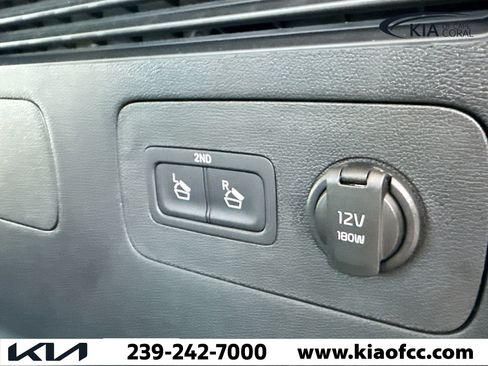 Certified 2023 Kia Sorento SX image 13