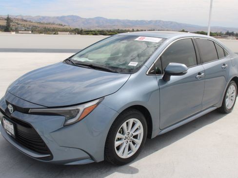 Certified 2024 Toyota Corolla XLE FWD image 6