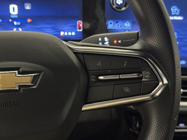 Used 2025 Chevrolet Equinox EV LT FWD image 22