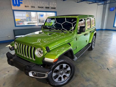 Used 2019 Jeep Wrangler Unlimited Sahara image 2