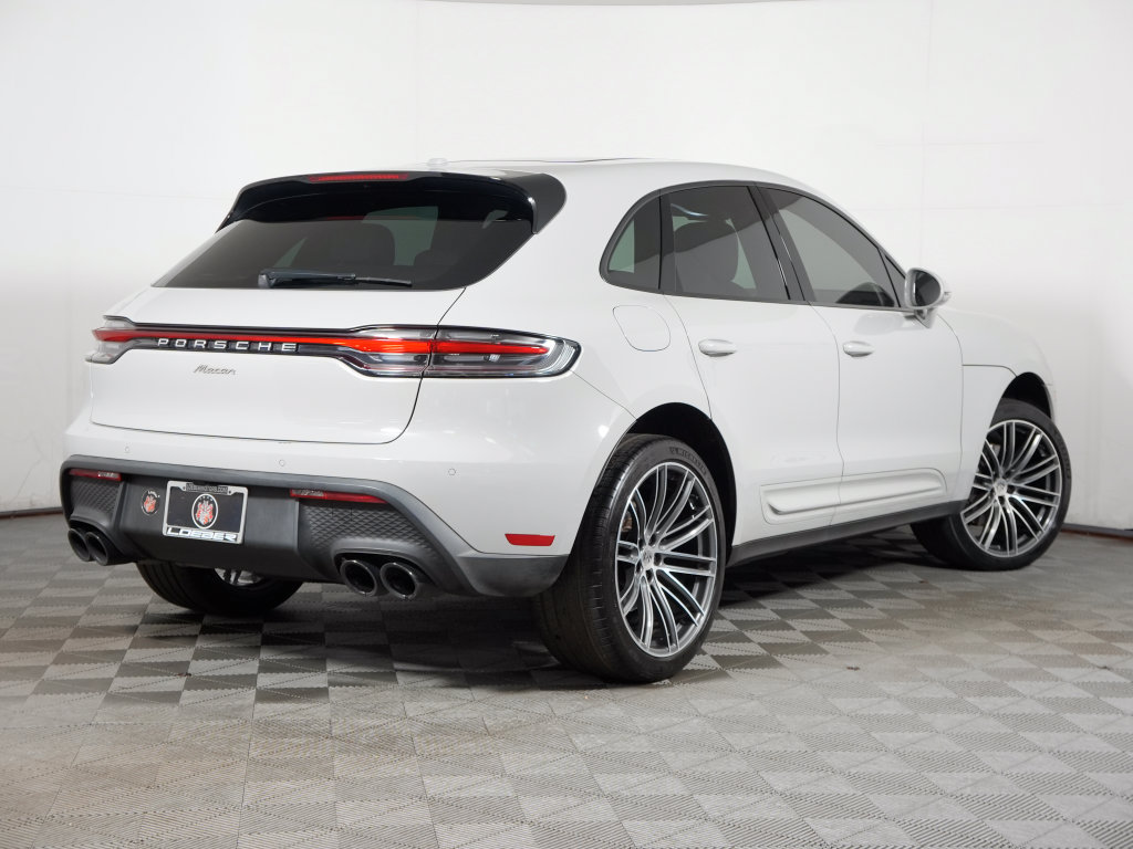 Certified 2023 Porsche Macan AWD/4WD image 7