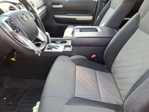 Used 2015 Toyota Tundra SR5 w/ SR5 Upgrade Package AWD/4WD image 19