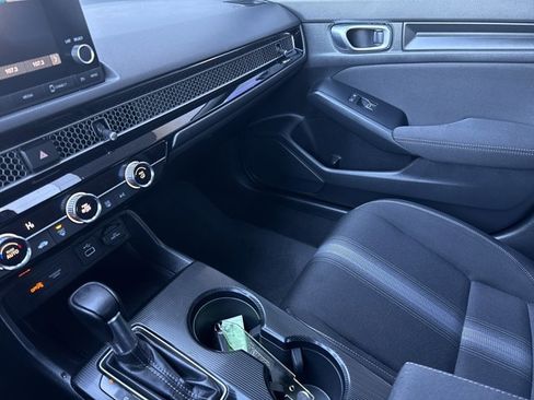 Used 2023 Honda Civic Sport image 15