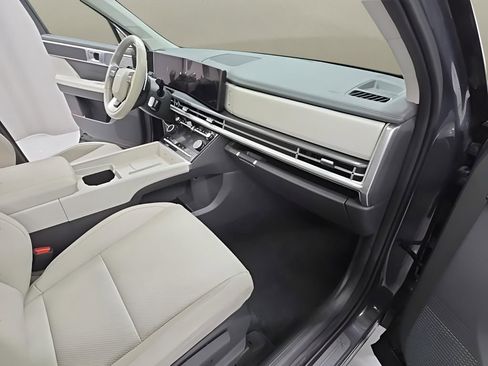 Certified 2025 Hyundai Santa Fe SEL image 20