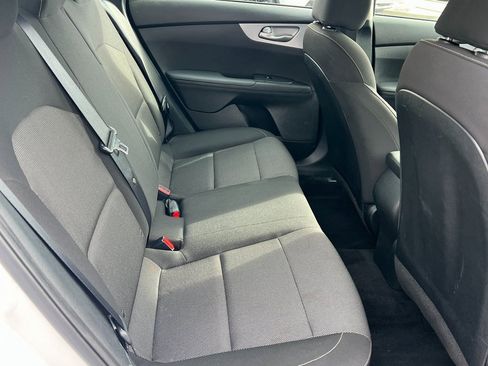 Used 2023 Kia Forte LXS w/ LXS Technology Package image 17