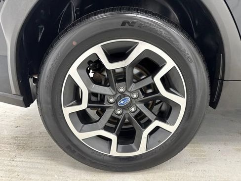 Used 2017 Subaru Crosstrek 2.0i Premium w/ Moonroof Package AWD/4WD image 31
