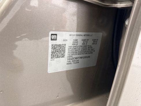 Used 2024 Chevrolet Malibu LS FWD image 25