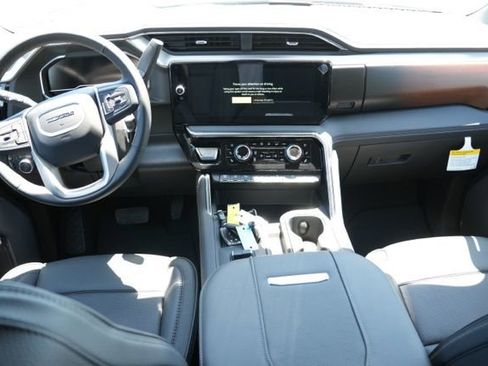 New 2025 GMC Sierra 2500 Denali w/ Denali Reserve Package image 2