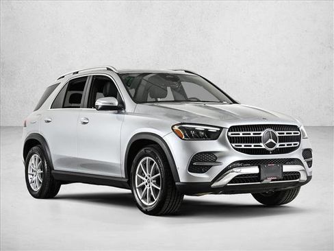 Used 2024 Mercedes-Benz GLE 450e 4MATIC image 3