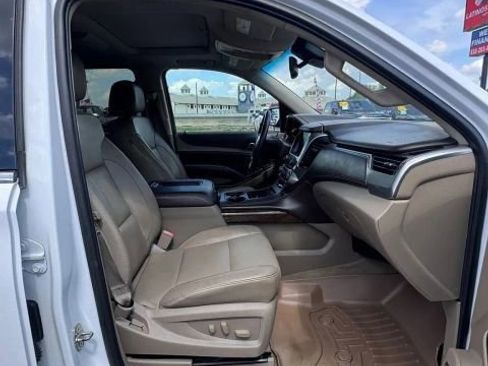 Used 2016 Chevrolet Suburban LT AWD/4WD image 18