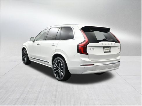 New 2026 Volvo XC90 T8 Ultra AWD/4WD image 3