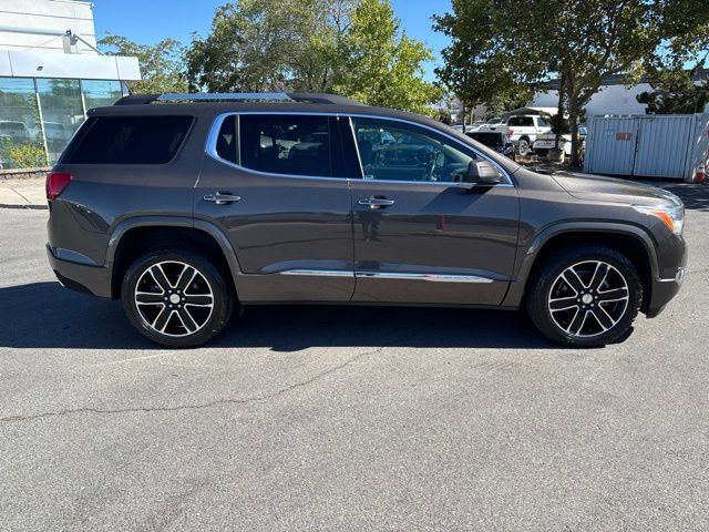 Used 2019 GMC Acadia Denali w/ Technology Package AWD/4WD image 8